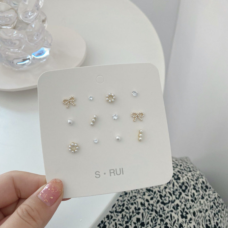 简约气质珍珠蝴蝶结圆圈耳钉
