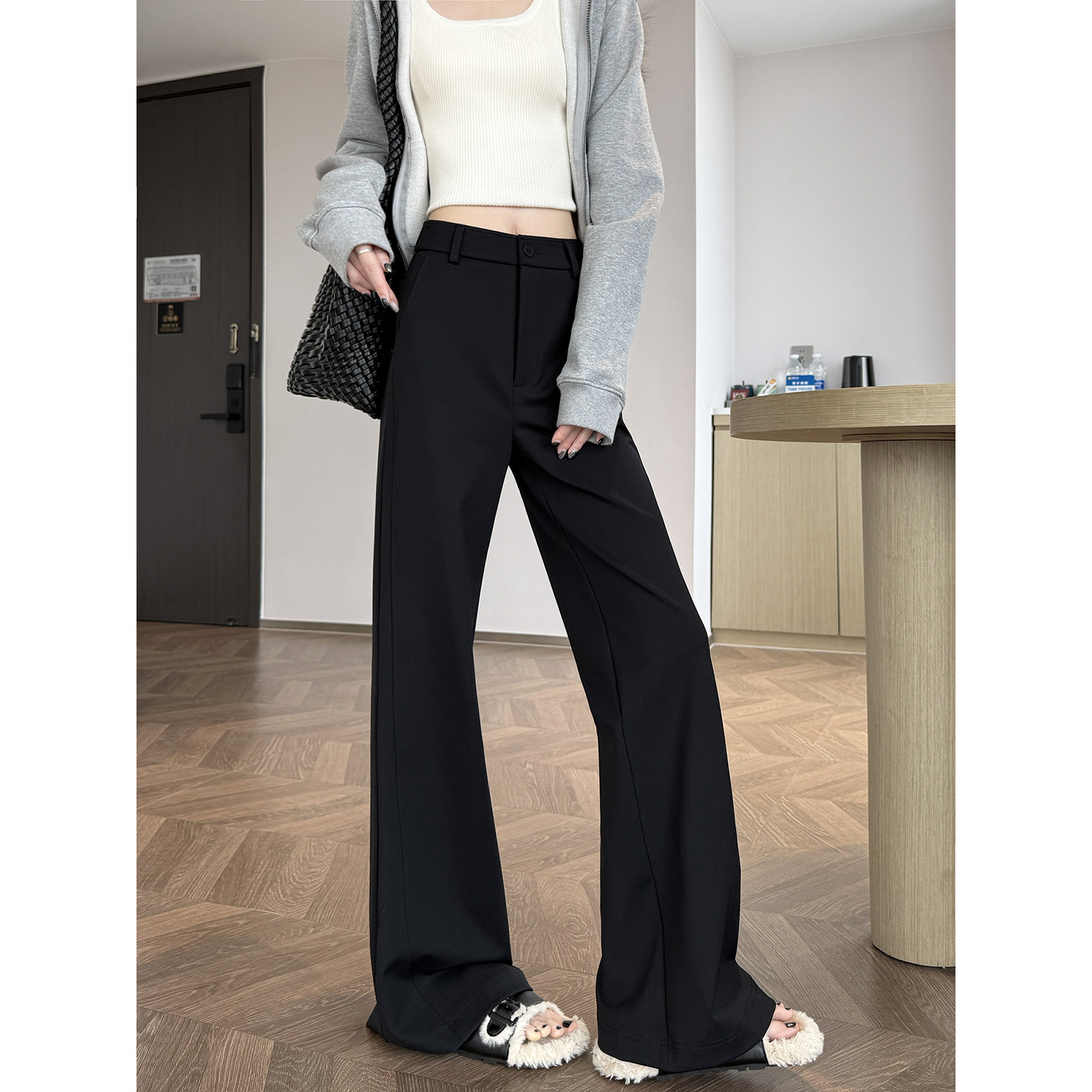 黑色弹力西装喇叭裤女2026新款春高腰修身超模裤显瘦微喇马蹄裤