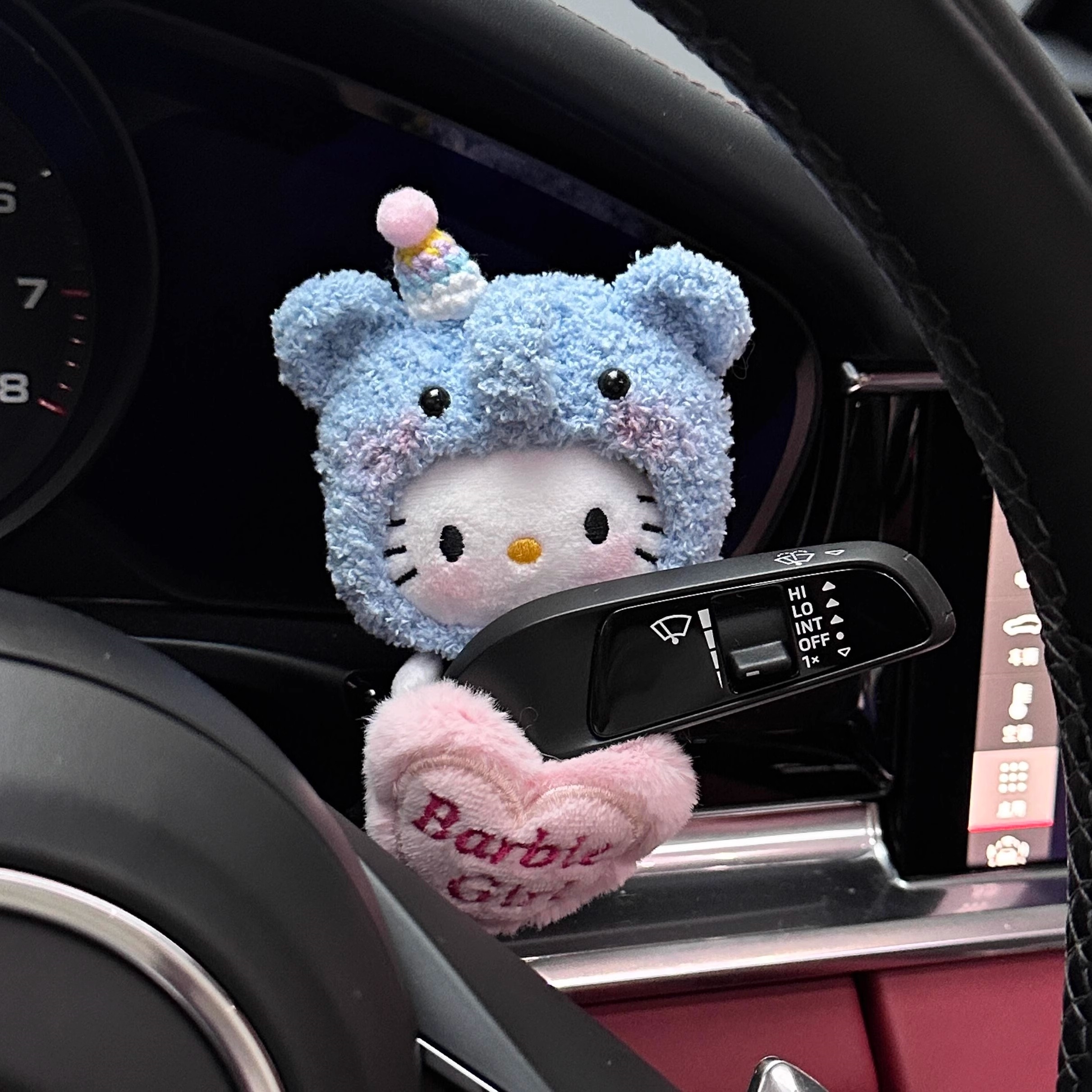 适用沃尔沃xc60汽车内怀挡装饰品公仔s90/s60车载雨刮器玩偶摆件