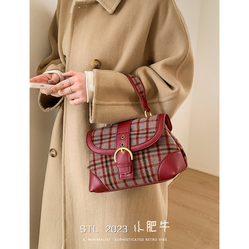 小众设计百搭高级感单肩斜挎包