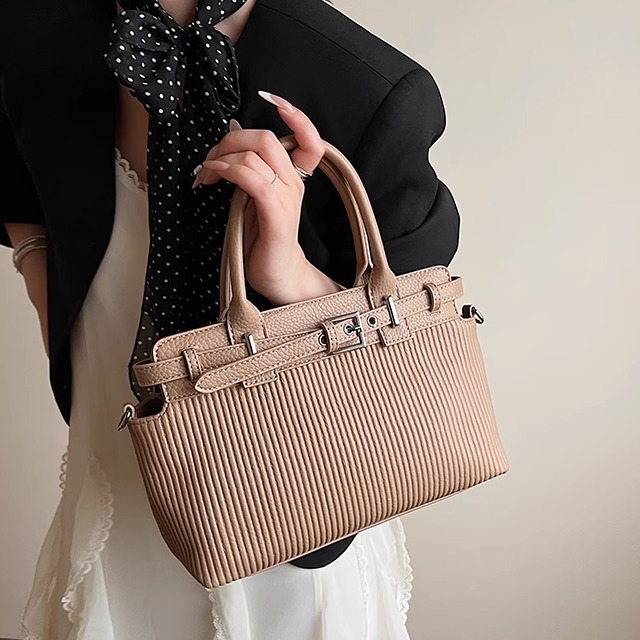 上班单肩包斜挎包小众拎包