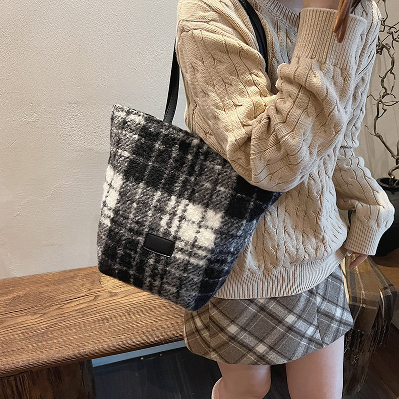 英伦复古毛呢格子托特包包女2025新款大容量秋冬通勤百搭手提包,箱包皮具/热销女包/男包,通用款女包,淘宝优惠券,粉丝福利购,淘宝优惠卷