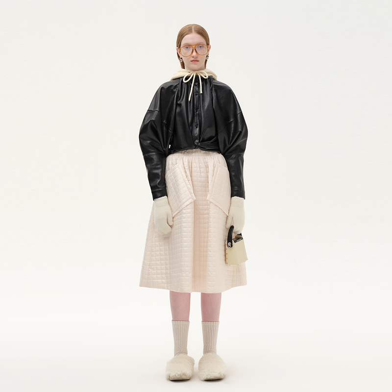 蛋白PU抽褶装饰领廓形袖抽褶外套