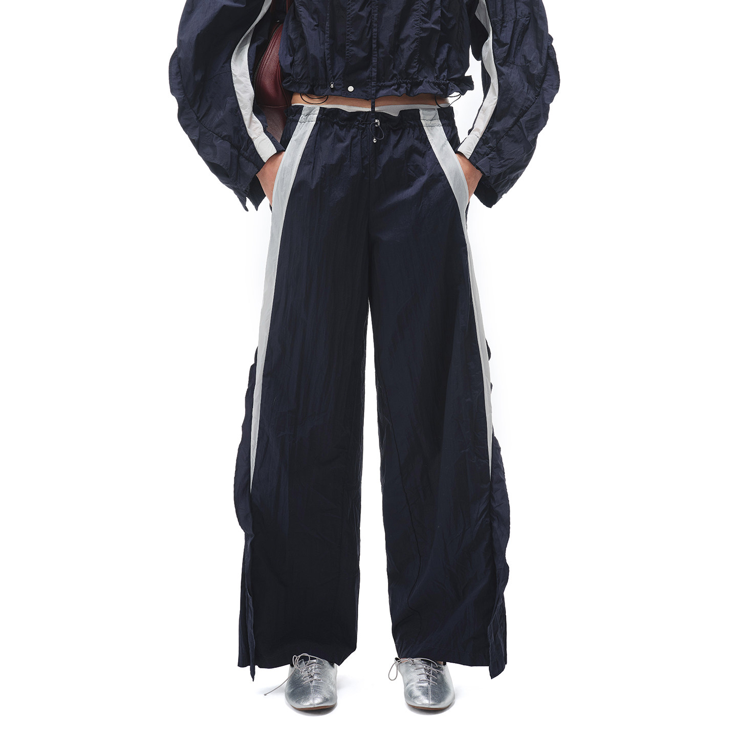 N·MORE设计师品牌 26夏季新款 夜色蓝冰感拼色装饰时尚运动裤