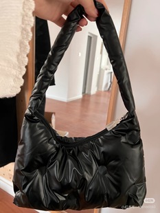 新款赠品化妆包软绵绵的羽绒包可单肩手提包修丽可