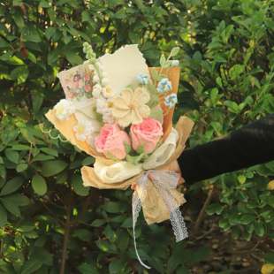 成品生日女生闺蜜三八节礼物手工编织花束针织毛线实用毕业送钩织