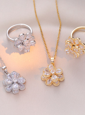 项链女 日韩风跨境可旋转双层花朵锆石套装时尚戒指时尚钛钢项链