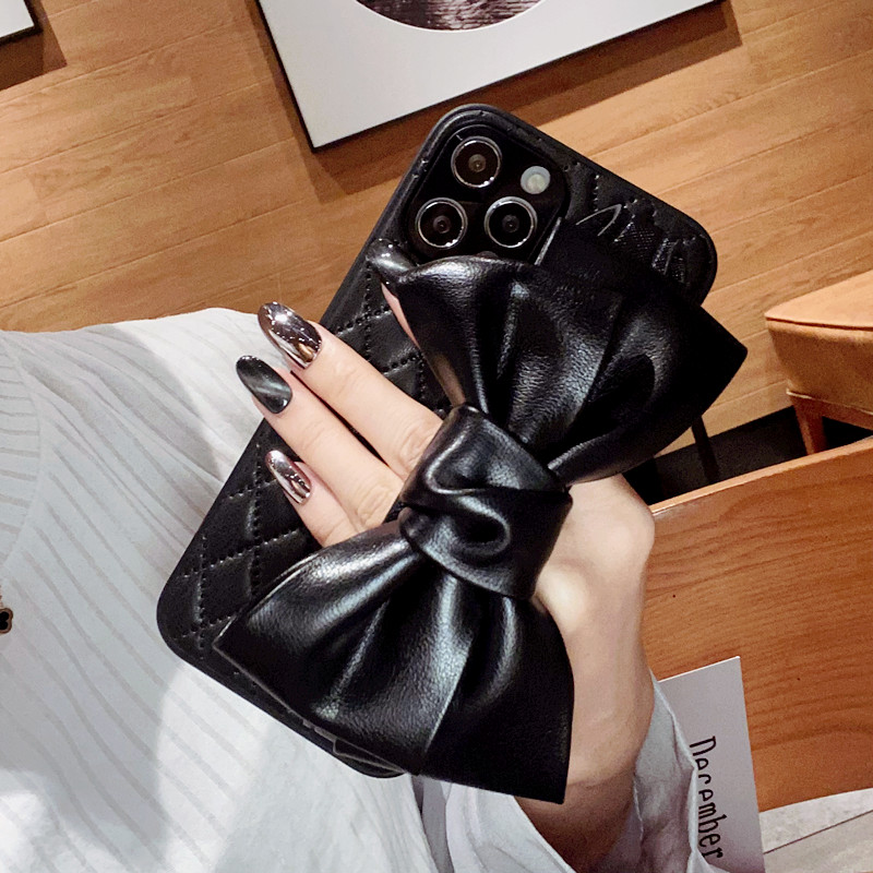 小香风蝴蝶结苹果手机壳腕带高档