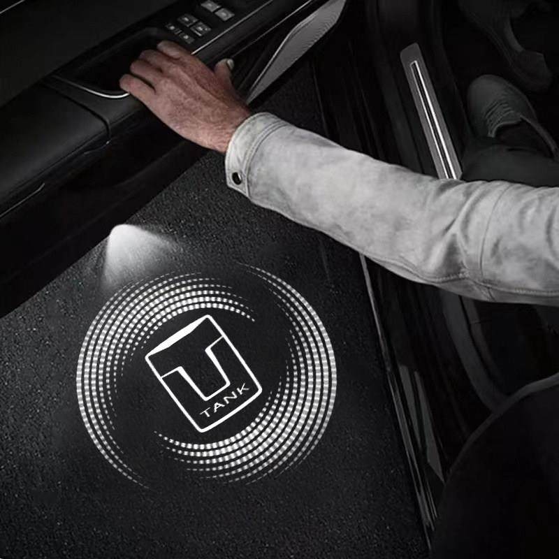 适用坦克300/400/500/700汽车车门迎宾灯免接线开门改装饰氛围灯