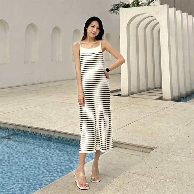 孕妇夏季法式复古条纹背心裙一字领吊带针织连衣裙宽松弹性长裙