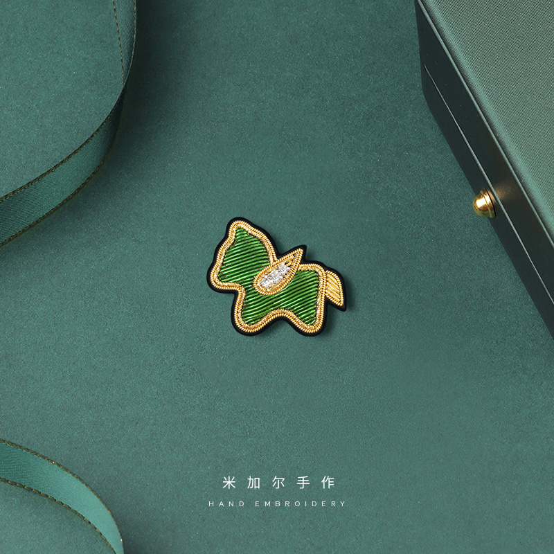 印度丝手工刺绣精致镶钻飞天小马胸针生肖马本命年饰品衣服配饰