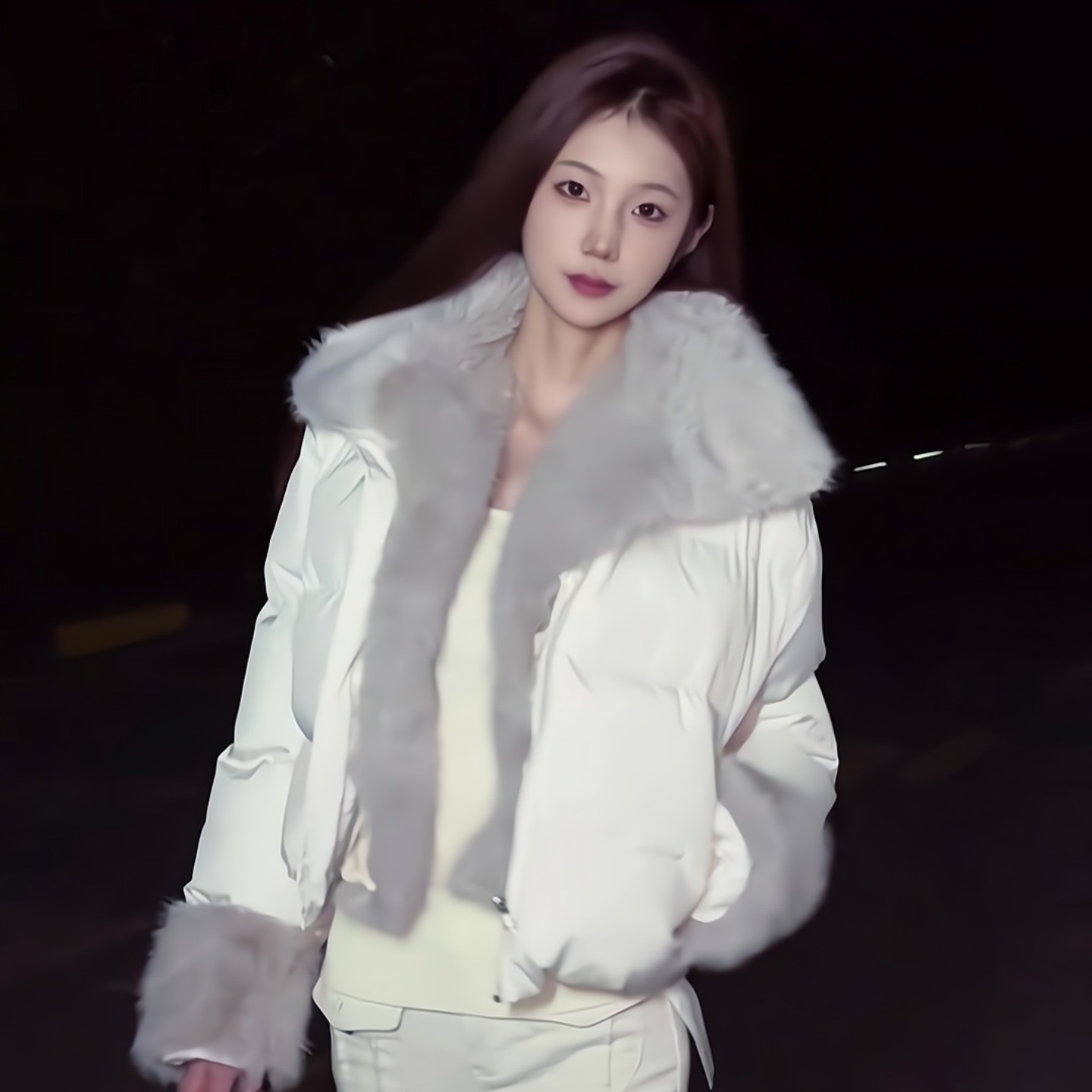 超百搭毛毛领拼接羽绒服