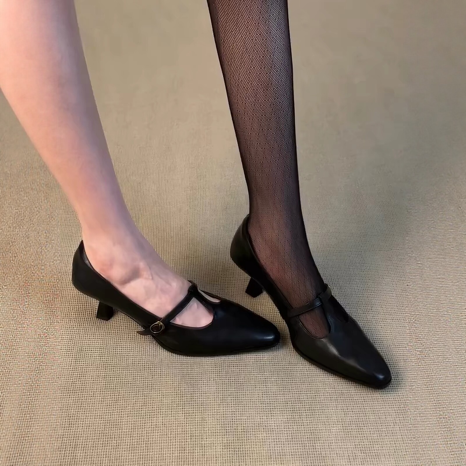 羊皮T字带一脚蹬高跟玛丽珍鞋女