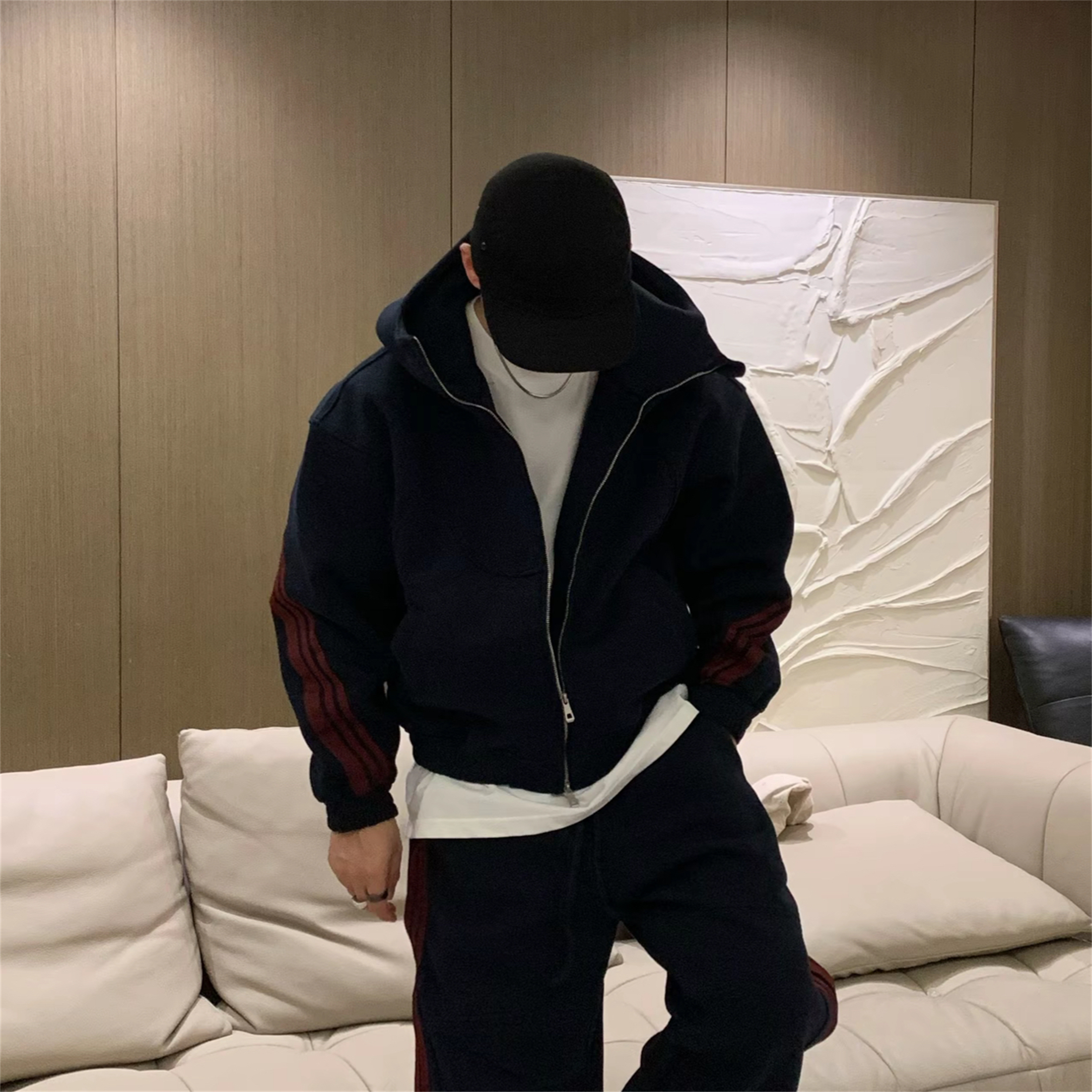 男女同款短阔版型宽松帽衫男