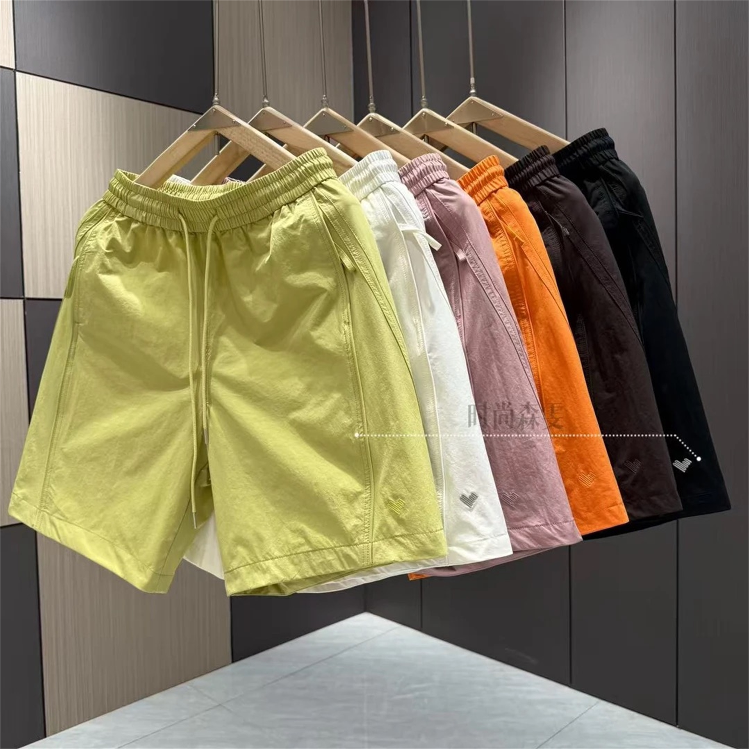 夏季速干透气休闲运动百搭糖果色短裤男士立体线条松紧腰五分裤子