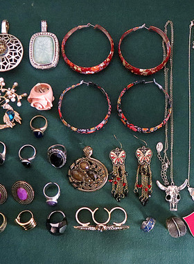 8.7欧洲回流复古孤品中古饰品彩色耳圈宝石戒指胸针吊坠耳环项链