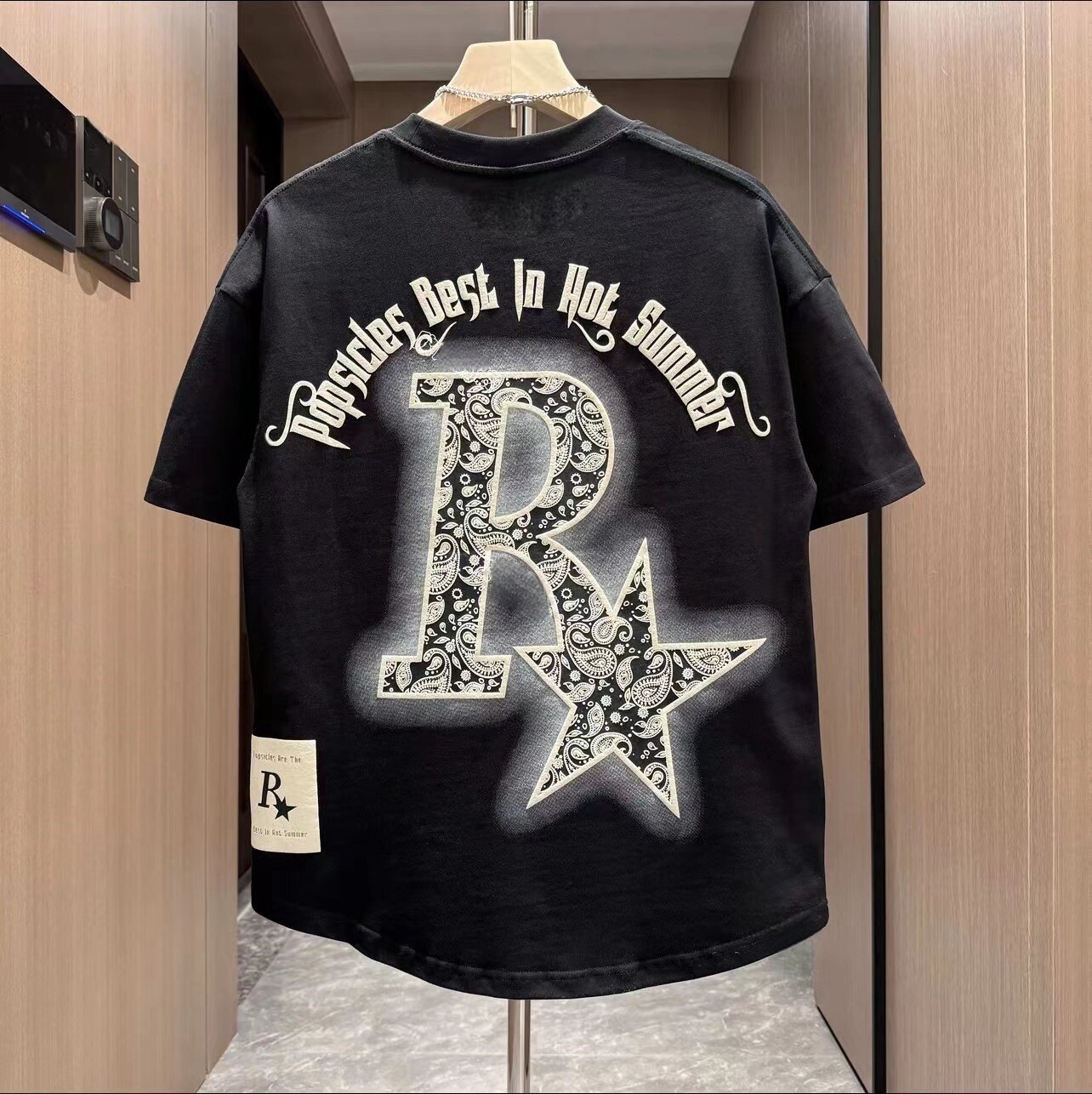 특별 정리 세일 브랜드 대외 무역 카운터 컷 라벨 및 누락 된 2024 신상품 트렌디 브랜드 남성 및 여성 미국 반팔 티셔츠