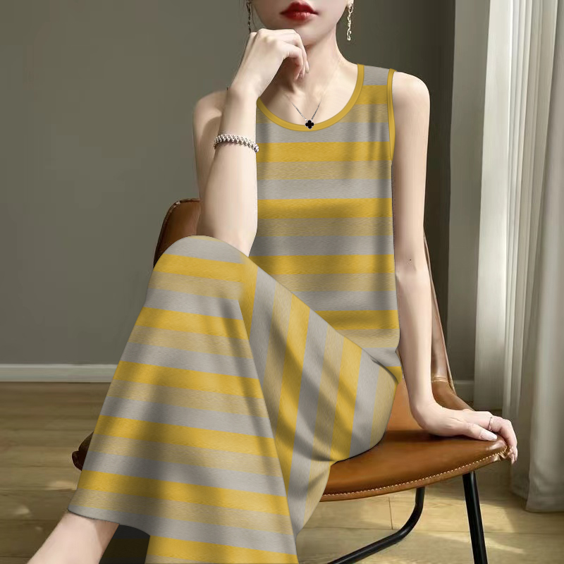 广州十三行高端爆款~印花减龄遮肚妈妈装背心吊带中长款连衣裙女