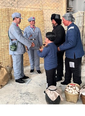 定做军民一家亲蜡像军民鱼水情定制博物馆场景P还原农民手工硅胶