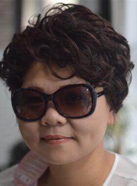 假发女式短c卷发 时尚中年假发妈妈真发化疗透气自然显年轻假发帽
