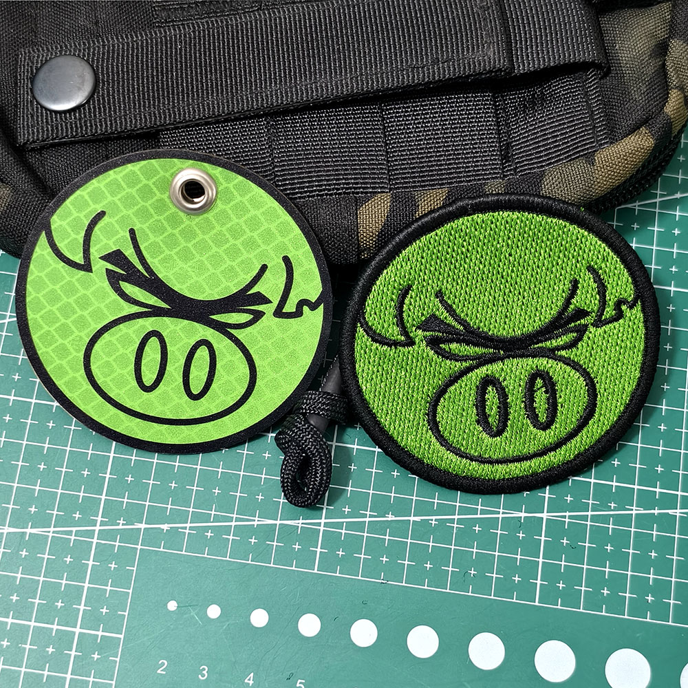 仇恨猪士气章战术背包徽章可爱笑脸DIY个性创意仇恨猪魔术贴徽章