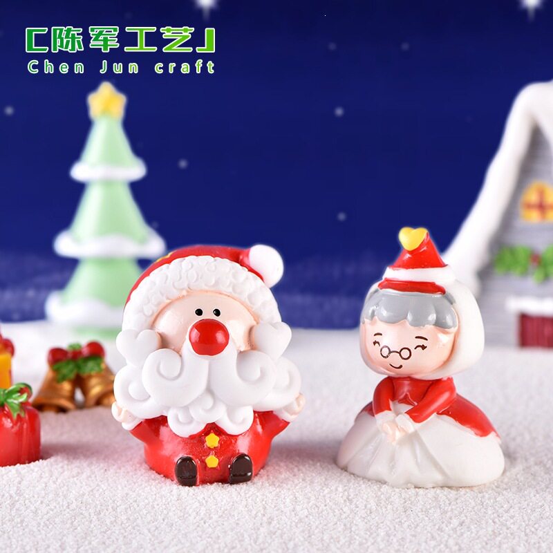 人雪景微景观圣诞树树脂摆件奶奶