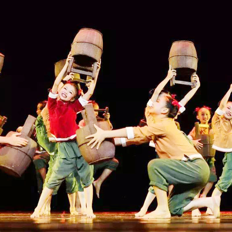 第十届我心中的河演出服