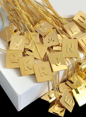 lisa同款字母方牌项链方块吊坠新款欧美26英文网红18K金女锁骨链