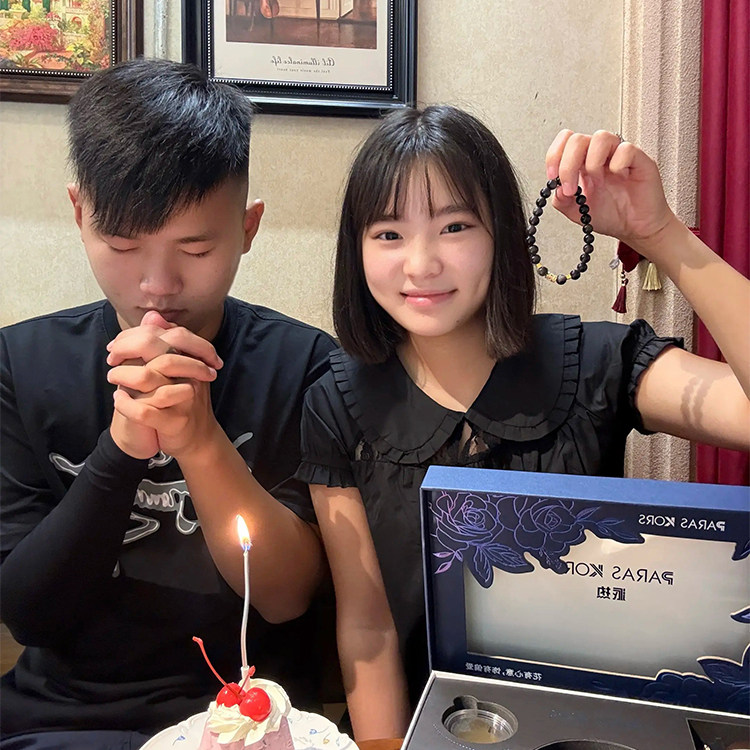 原创设计暗夜金轮手串潮流图片