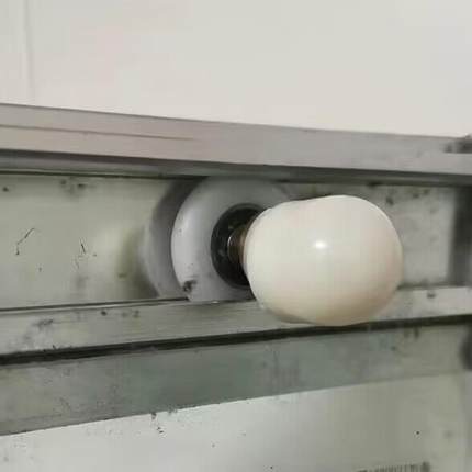 老式圆弧淋浴房浴室玻璃门移门吊滑轮小吊轮子滚轮偏心轮单轮白轮