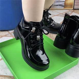 粗跟圆头短靴女真皮靴子女休闲棉鞋 女冬加绒轻便亮面软底马丁靴女