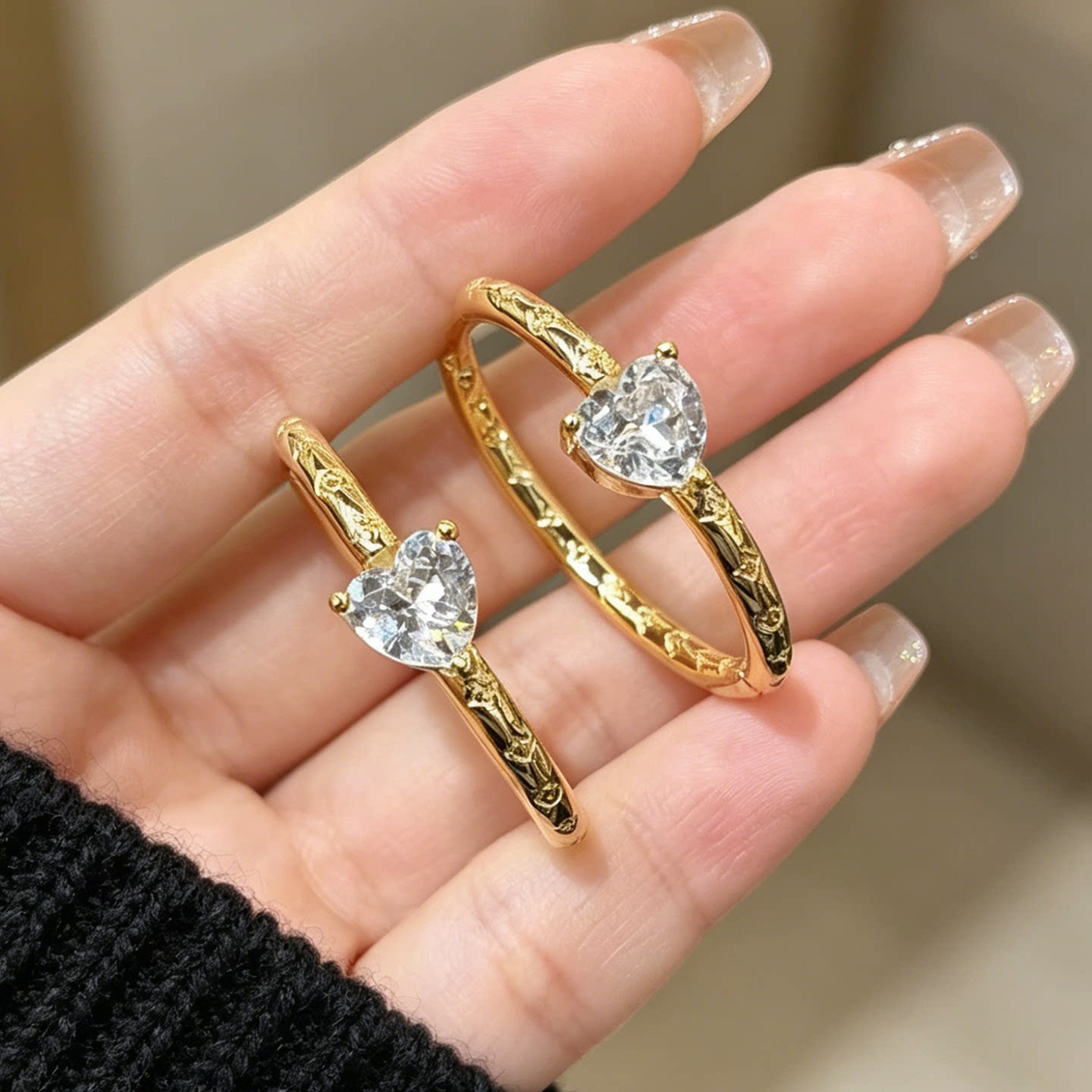 设计师款金色钻石耳环