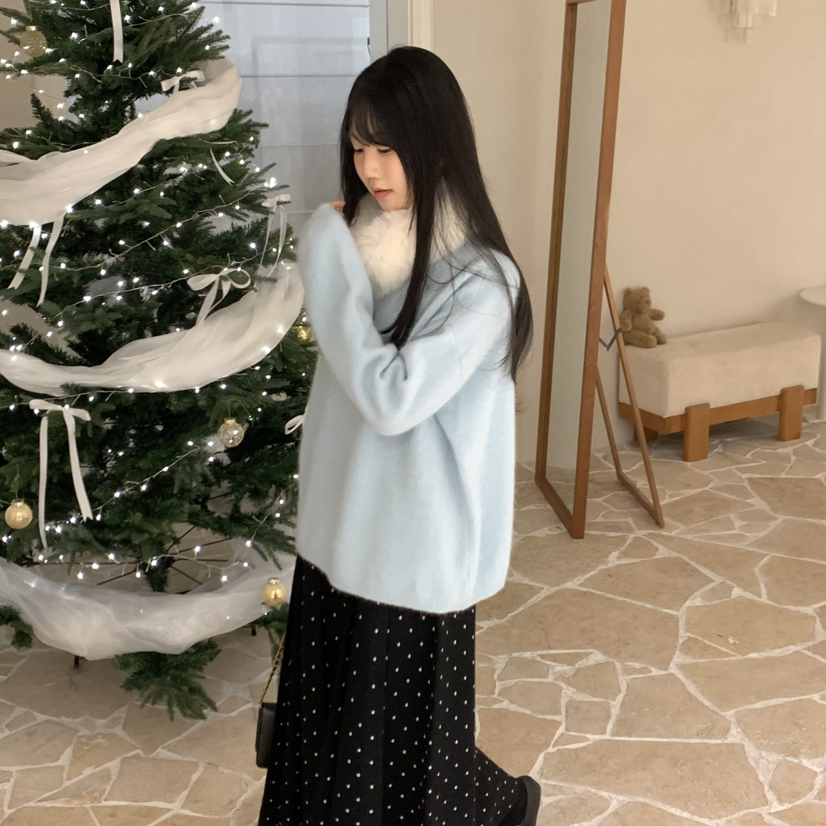 EEP.-领保暖毛衣(配可拆仿雪狐绒毛领)（含30.2绵羊毛）3381855wj