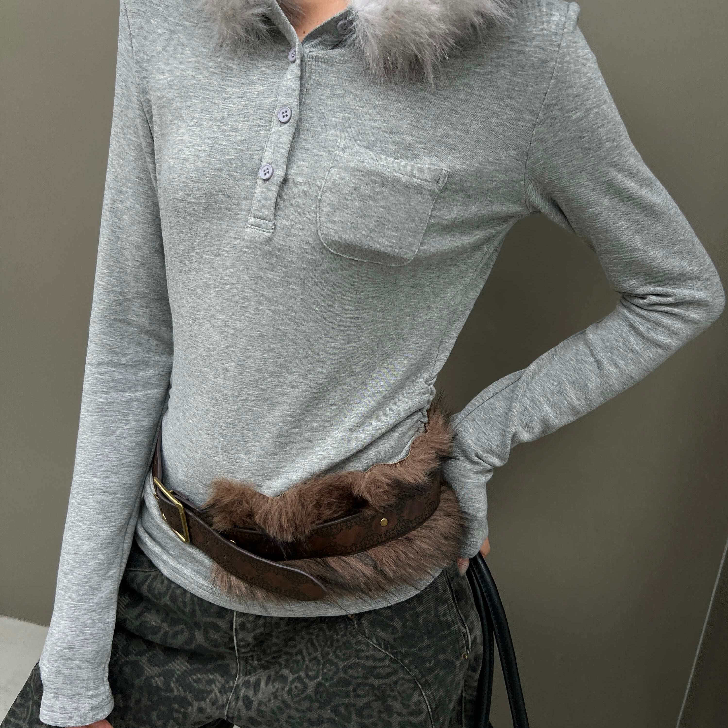 ANAN&ANNA-款毛领抽绳收腰长袖上衣潮流时尚百搭抽褶长袖T恤56253