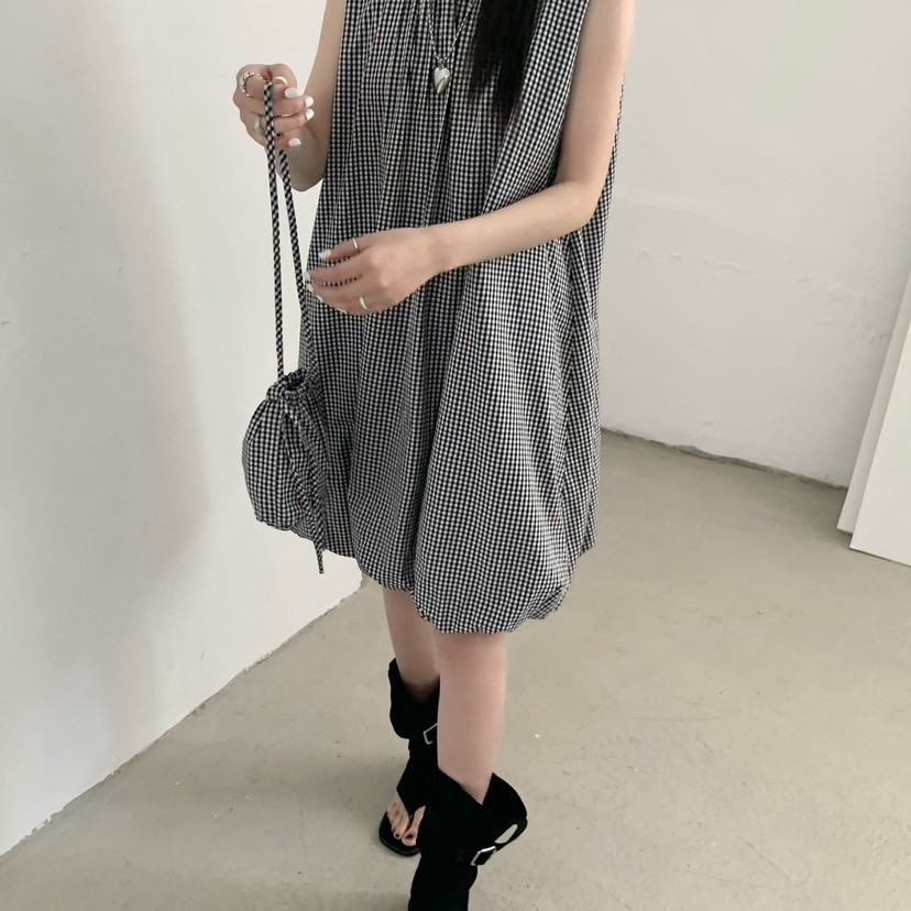 买手严选-泡菜馆-领百搭花苞背心连衣裙(配包包)(不含项链)50111