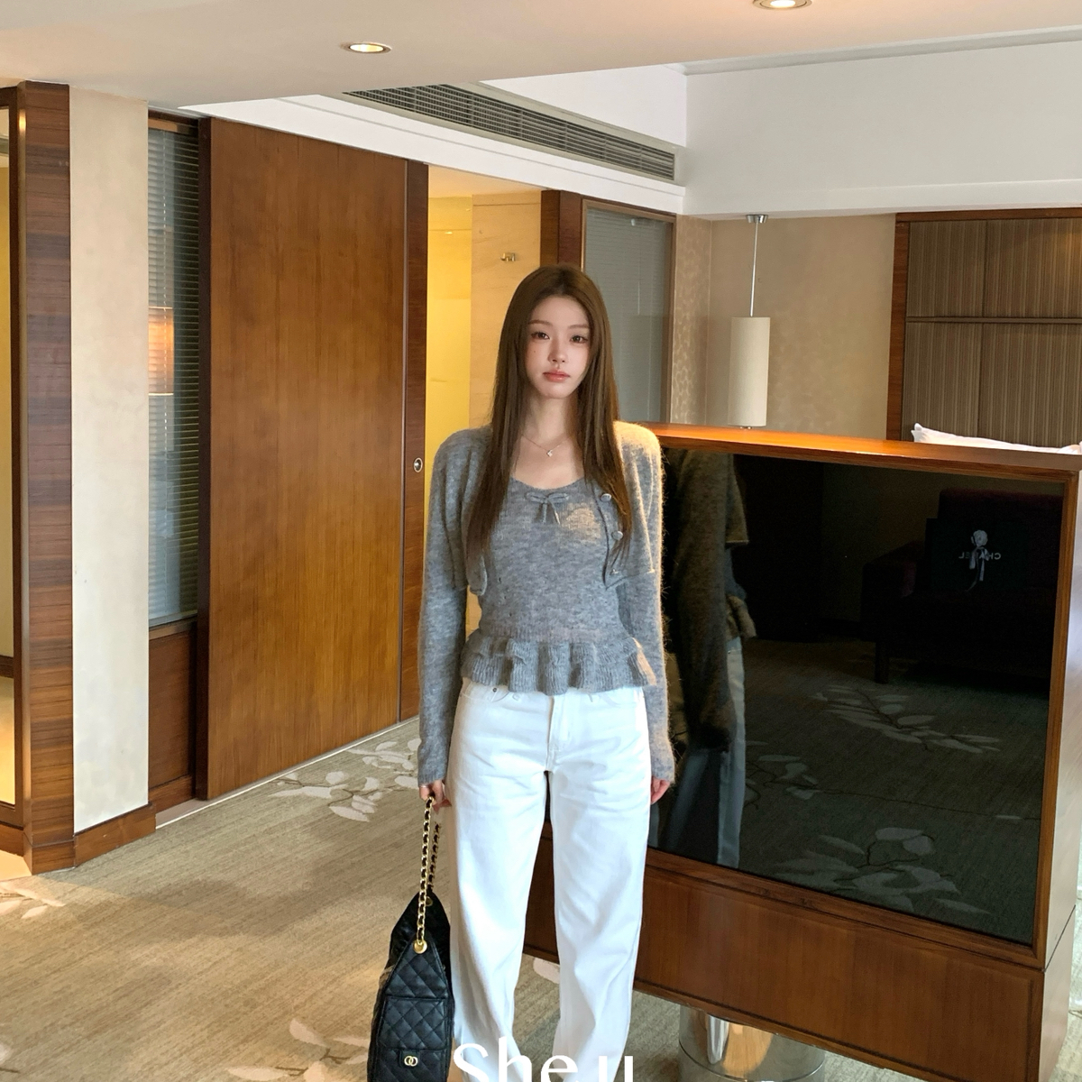 SHE U秋上新韩版纯色百搭直筒白色显瘦牛仔裤2025