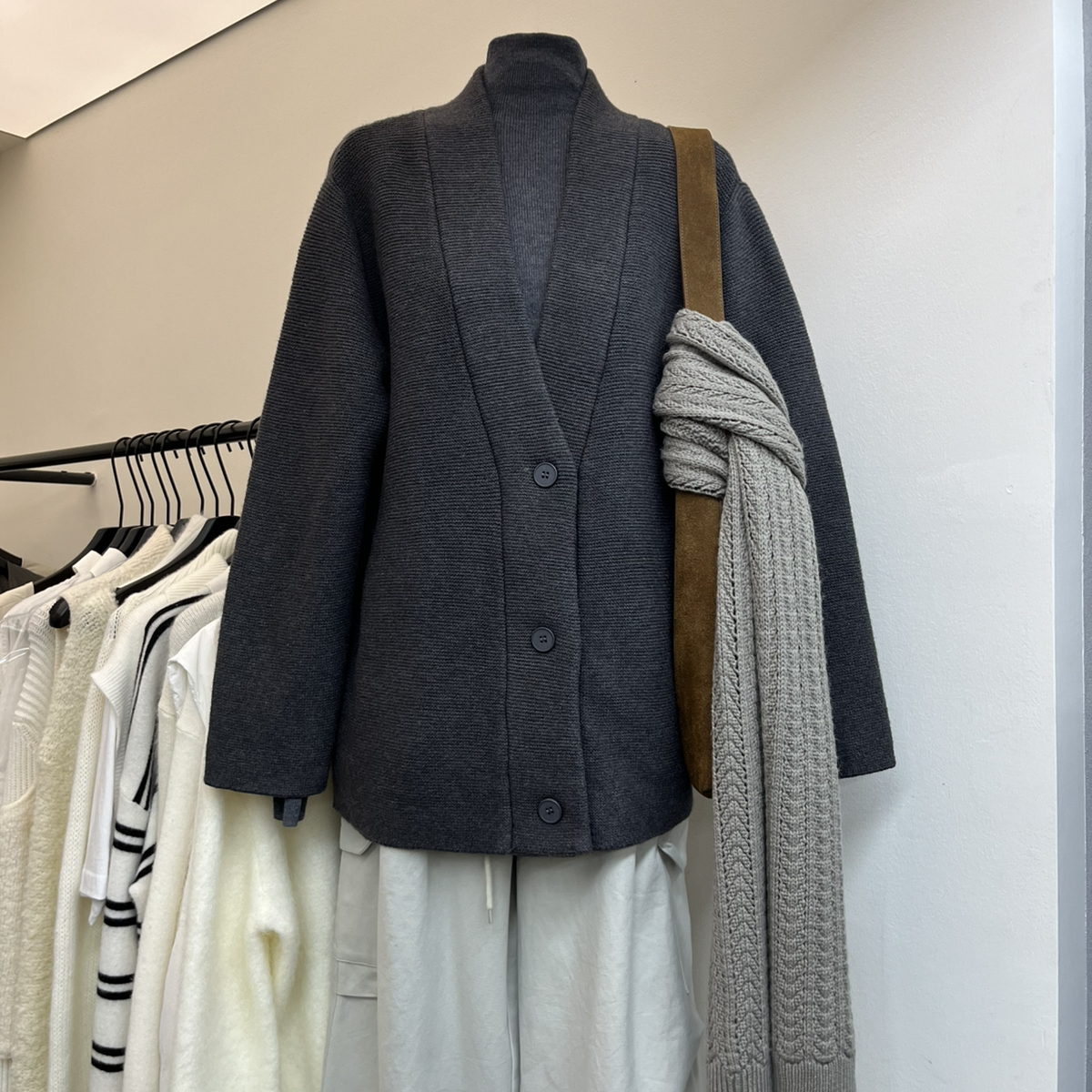 HAVING-大板休闲简约设计针织开衫5552