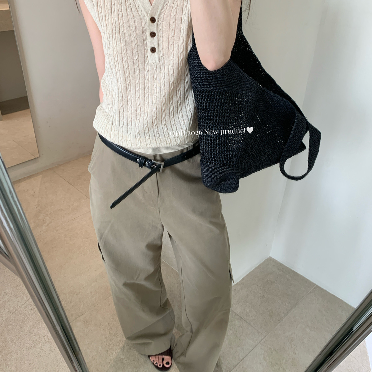 秋大大QDD-韩系小麻花纹理简约纯色V领无袖款背心(不含腰带)6289s