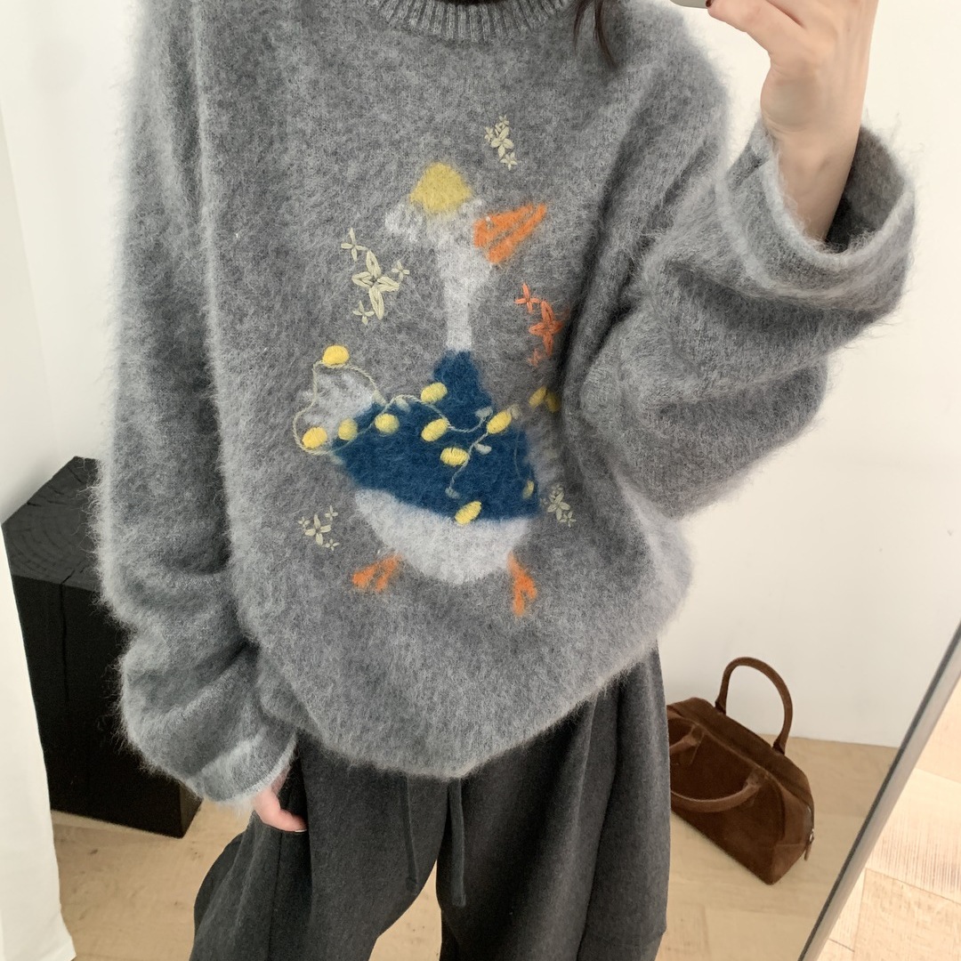 LO-韩系卡通绣花套头跳舞鸭圆领套衫保暖毛衣（含100绵羊毛）1175