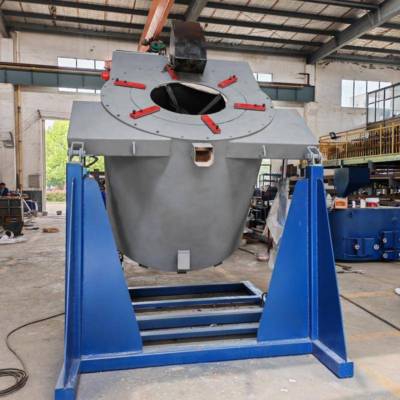 全自动天然气熔铝液压倾倒炉精准温控操作简便提升生产效率