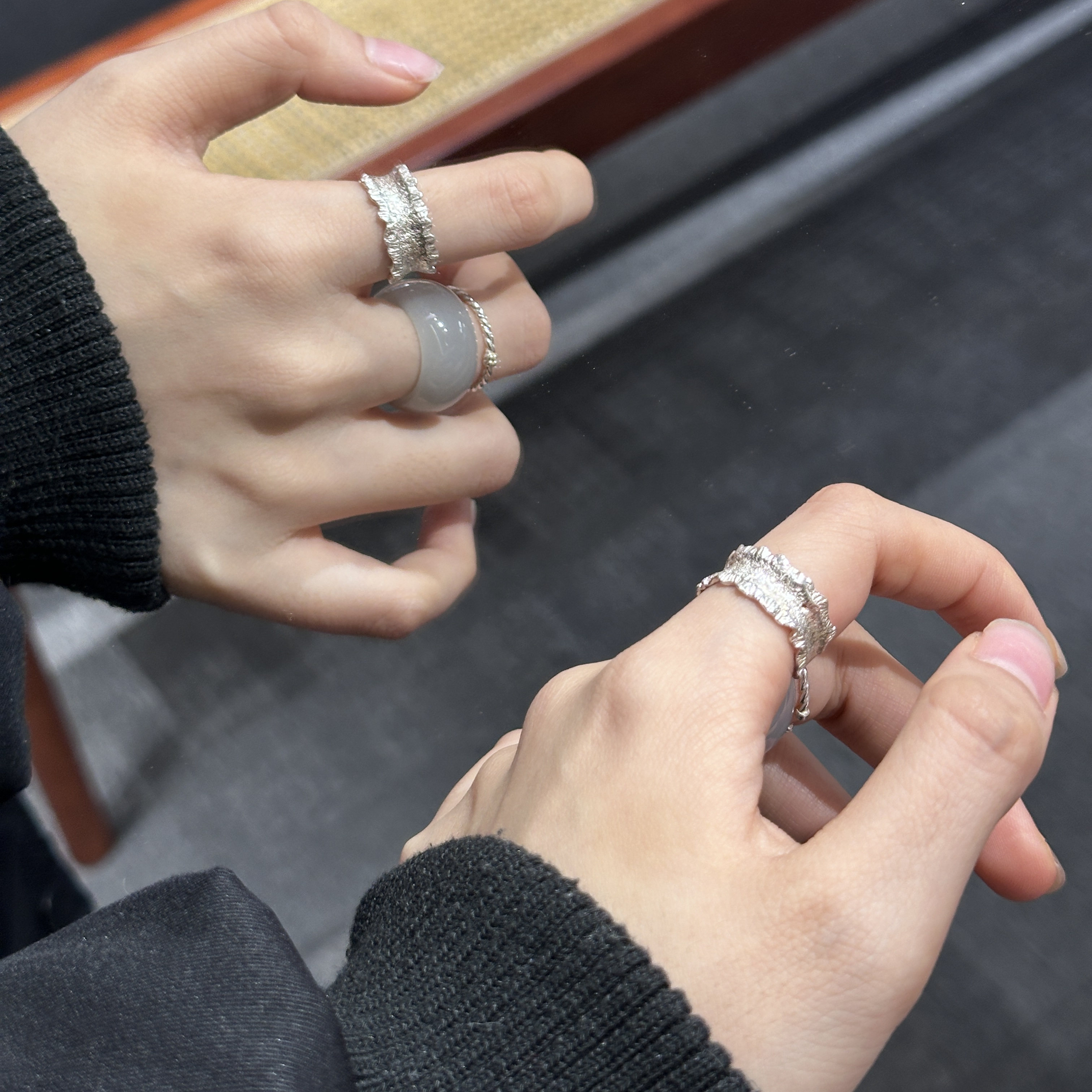 天然和田玉烟紫圆戒14.5码