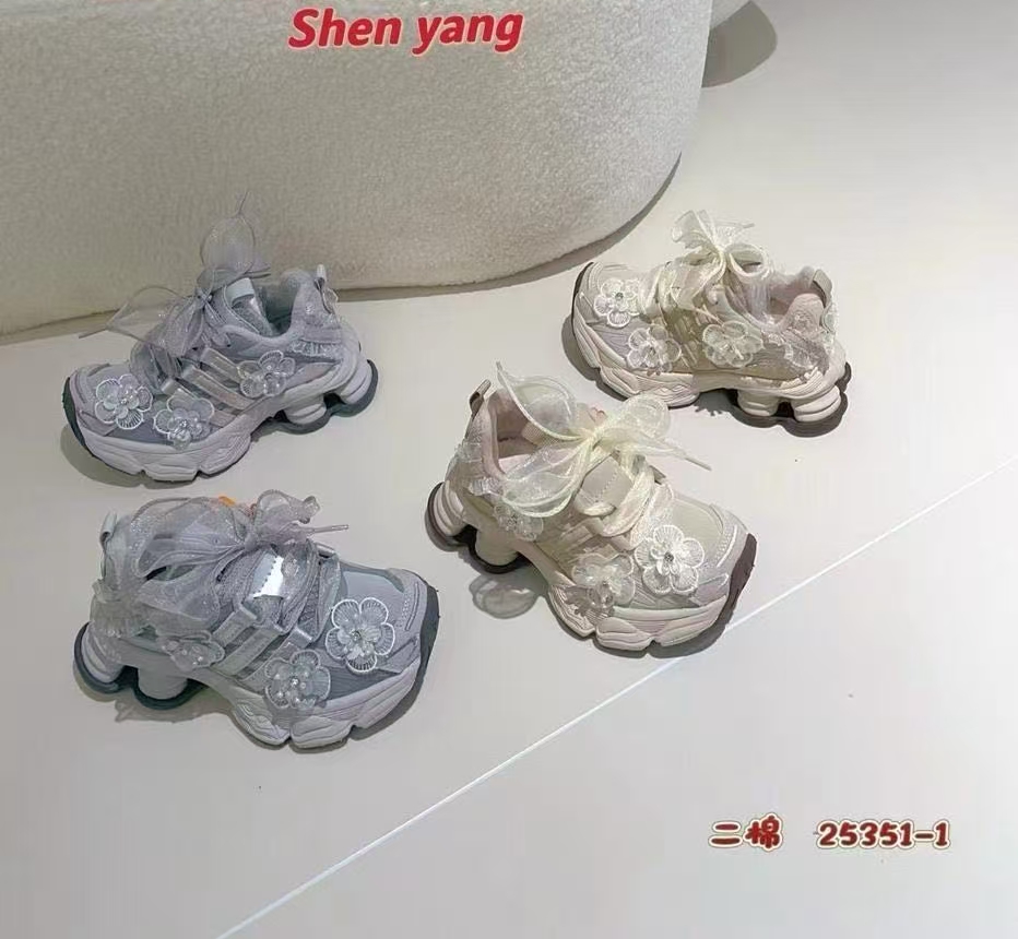 品牌好货加绒二棉女童运动鞋老爹鞋新款