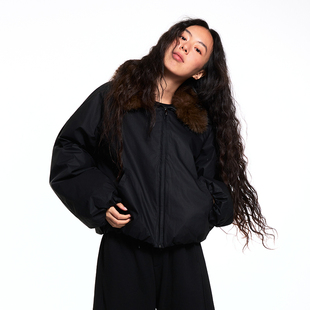 EATMI「巴黎幕后台」可拆卸毛领 翻领毛领短廓形宽松棉服外套