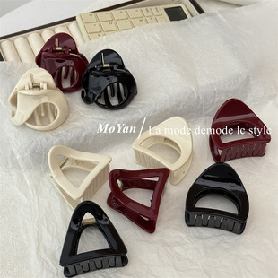 简约气质几何镂空抓夹中号发量少盘发发夹后脑勺鲨鱼夹子发卡发抓