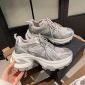 女网面透气厚底增高轻便休闲运动鞋 银色复古老爹鞋 穿靴子 猫