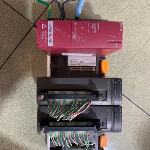 议价富士PLC模块一组，NP1S-81 NP1X3206-W 原