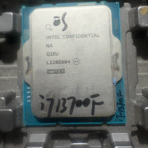议价i7-13700F ES正显，LGA1700接口，8大核8