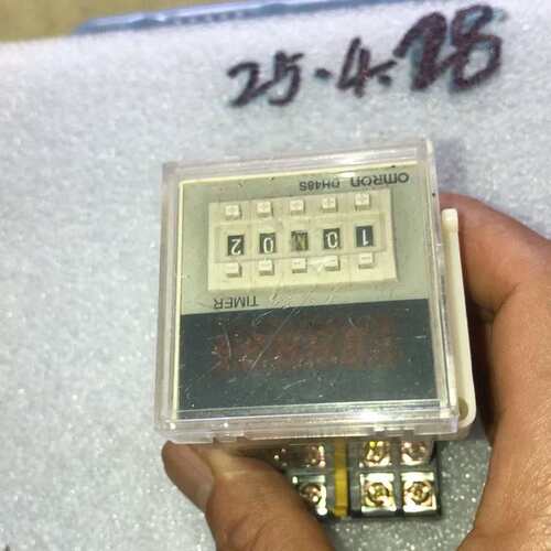 议价欧姆龙DH48S时间继电器，轻微使用痕迹，功能完好。220V