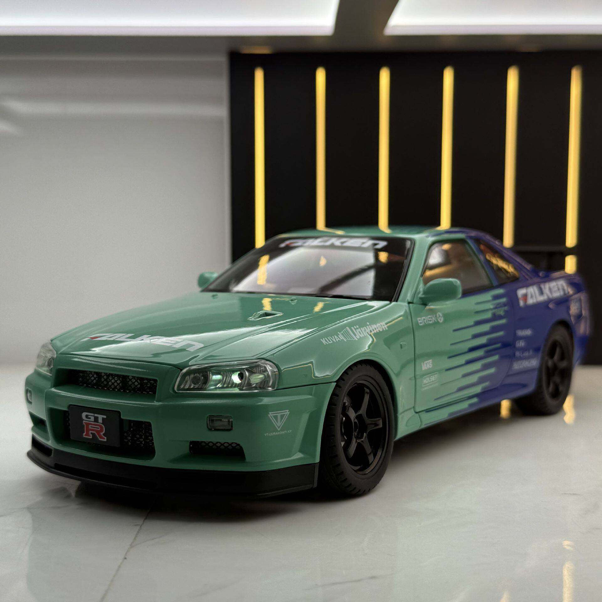 【DZ696】金丽方合金车模1比18拉花版GTR34跑车声光儿童玩具车音