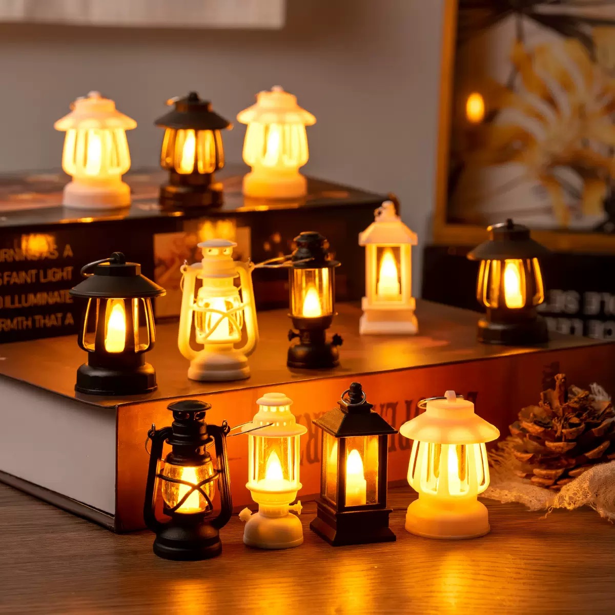 户外露营灯野营氛围灯手提挂件LED夜骑电子蜡烛小马灯复古圣诞节